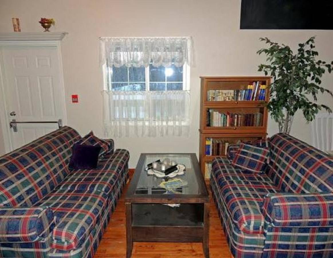 Mccracken Country Inn Hinton Kültér fotó